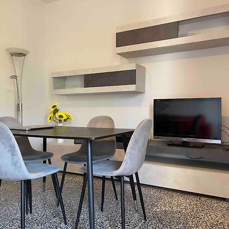 Lotus Home Eleganza E Accoglienza A Μάντοβα Εξωτερικό φωτογραφία